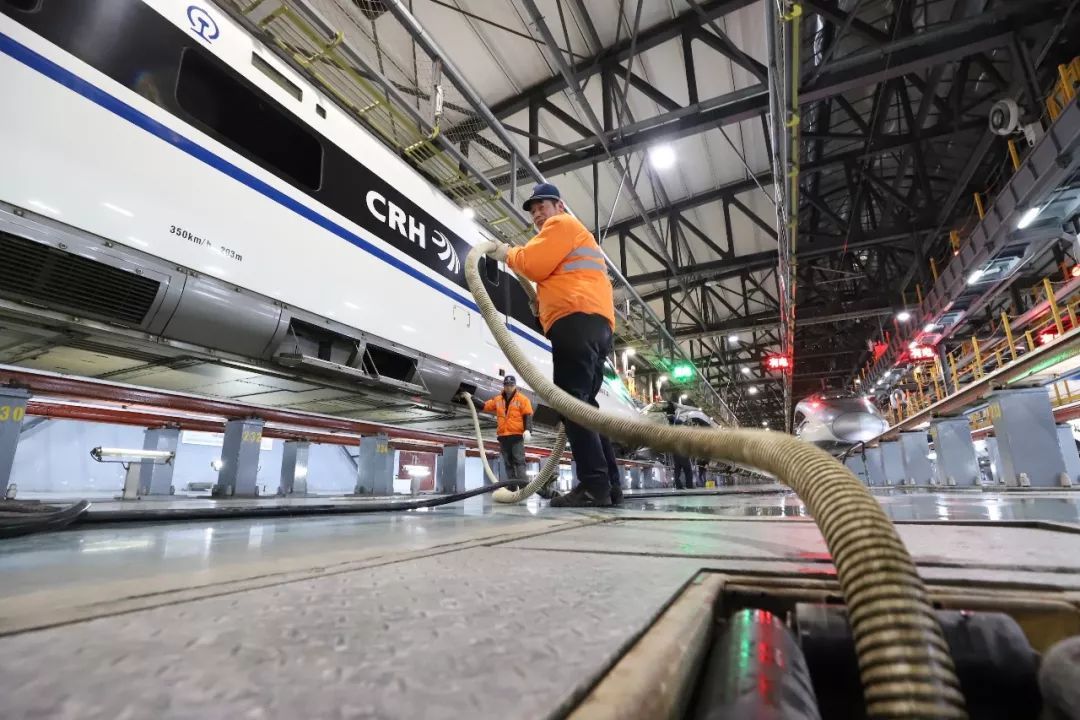 動(dòng)車高鐵飛機(jī)排污管,卸污管 動(dòng)車高鐵飛機(jī)排污管,卸污管